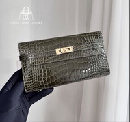 Sold🌈Hermes🌟Kelly Wallet長銀包💚橄欖綠亮面鱷魚皮銀扣💚98.5新🌈有盒💚kellywallet🌟alligator🌟長銀包🌟hermeswallet🌟愛馬仕🌟