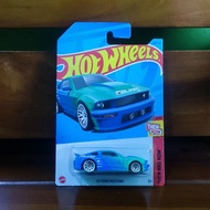 Hot Wheels 07 Ford Mustang - Falken (Wrinkle Card)