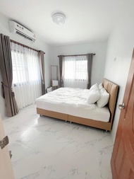 วิลลา 2 ห้องนอน 2 ห้องน้ำส่วนตัว ขนาด 110 ตร.ม. – บางแสน (Sugar Beach Pool Villa Bangsaen)