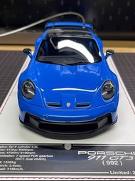Davis and Giovanni - 992 GT3 (1/18)