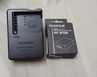 Fujifilm BC- W126S NP- W126 叉電器及電池