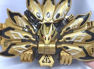 劇中上色 填螺絲孔 假面騎士Geats DX Dooms Geats Raise Buckle 災厄極狐帶扣 金狐 Kamen Rider Geats