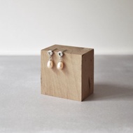 手製天然淡水珍珠配托帕石垂墮耳環//天然淡水珍珠//六月份生日石