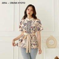 atasan batik blouse batik lengan pendek / blouse batik ikat cantik /