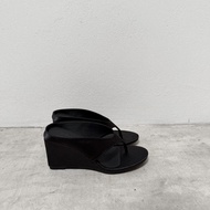 [พร้อมส่ง] WEAR.SOUL #S682-Nora รองเท้าส้นสูง รองเท้าส้นเตารีด
