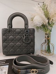 Dior Lady Dior 磨砂牛皮四格款