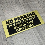 NO PARKING SIGNAGE ACRYLIC PLATE 4X9 INCHES