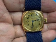 瑞士ZENITH  手動18k實金男古董錶，表徑26不含把頭，走時正常。  二手商品不退不換，表在台中。