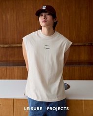 (LEISURE PROJECTS) LEISURE LOGO SLEEVELESS T-SHIRT เสื้อยืดเเขนกุดทรง oversize ผ้า premium cotton พิ