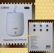 (出讓) ITFIT by Samsung C&T 
Essential Oil Diffuser 
香薰機 ITFITEX15
尺寸:	98 x 98 x 120mm
重量:	360g
