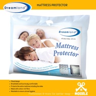 DREAMLAND Fitted Mattress Protector