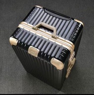 全新14吋至100吋以上，黑色同其他色行李箱，歡迎問