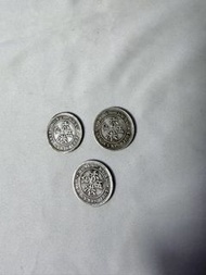 香港五仙銀幣 維多利亞女王頭像1887年3個，1899年18個，1900年9個。（全部1200$）