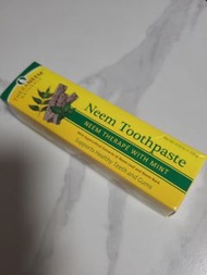 有機苦棟無氟牙膏(含多種天然有機植物精華)Fluoride free toothpaste with Neem, 適合牙周病，牙齦炎使用」