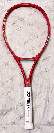 Yonex VCORE 98 紅色網球拍