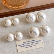 Pearl Earrings "Akoya" Pearl Earrings. Beautiful Round Skewer and ELEGAN