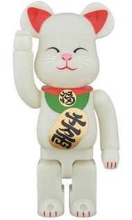 全新<<啡盒未開>> **限大角咀交收** Bearbrick 1000% Manekineko GID VER Lucky cat 夜光招財貓 綠 Be@rbrick