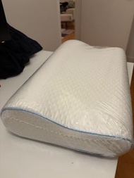 TEMPUR-Neck Cooling Pillow (NEW - wrapped)