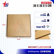 Cardboard 30x30x5 Die Cut accessories box - etc. pizza box model