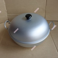 Guest Pan With Ears With Lid Size 36 Cm. 40