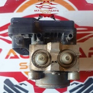 Mitsubishi Triton abs pump used (M5)