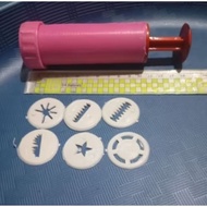 6-Eye Plastic Syringe Mold from North Sumatra