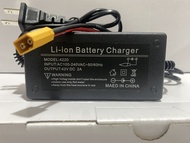 Bộ sạc 42V 2A sạc trực tiếp cho pin xe điện cân bằng 36V 42V giắc cắm XT60 có đèn báo đầy