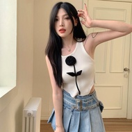 Female Tank Top, baby tee T-Shirt With Rose On The Chest Is Very Luxurious C67