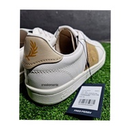 Fred Perry leather white sz 6 Uk 25 cm equivalent to 39 40