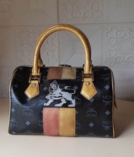 Preloved MCM Tassel Doctors Bag Medium
