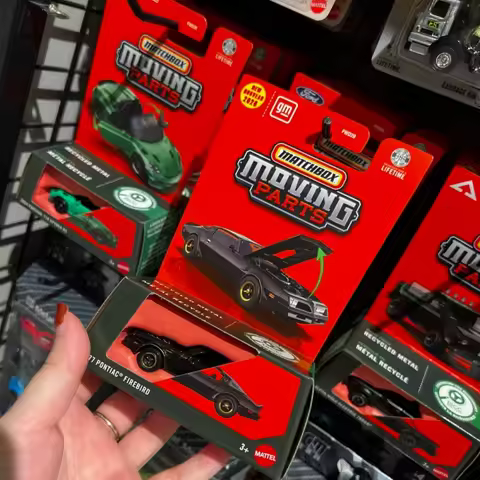 Matchbox Moving Parts Diecast Alloy Car Model 2026 FWD28 With Openable Doors Porsche Ford Lexus Volk