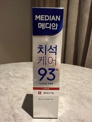 Median 93 white / blue / red toothpaste 牙膏