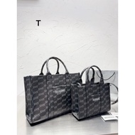 22.11.5 Updated BALENCIAGA BALENCIAGA 22 Autumn New Product HARDWARE BB MONOGRAM Medium Tote Bag Two