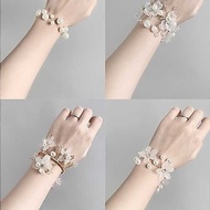 Wedding bridesmaid wrist corsage bride's sister hand flower fresh and natural Korean-style