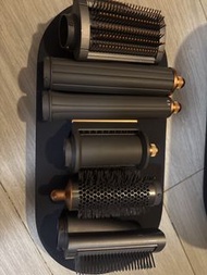 Dyson Airwrap Complete 造型器