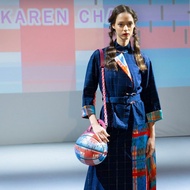 【香港精神】JERViS IP聯乘 經典紅白藍帆布籃球手袋 | 國潮港風