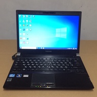 โน๊ตบุ๊คมือสอง Notebook TOSHIBA Core i3-2370(RAM:4GB/HDD:250GB)ขนาด 13 นิ้ว
