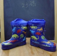 ◎庫存品微瑕出清。日本品牌 小恐龍 兒童 束口雨靴 縮口雨鞋 保暖防滑雪靴 絨內裡 23碼 15.3cm