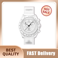 [ลดราคา] นาฬิกา Mission To The Moonphase Full Moon สีขาว SO33W700 นาฬิกาคู่รักแบบลำลอง Bioceramic รั