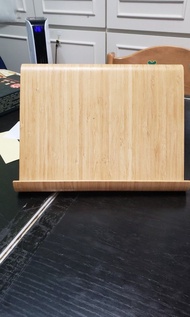 ikea 看書架