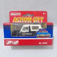 Realtoy MB G-Wagon 1/57 Police Navy Action City Fast Wheels No. 38902 Diecast Scale 1: Police Car To