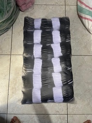 Kaos Kaki Sekolah Hitam Putih Ukuran SMA Polyster Per Bal isi 30 Lusin