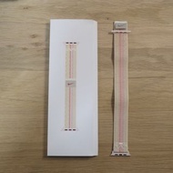 Apple Watch 45 毫米粉紅色 Nike 運動手環