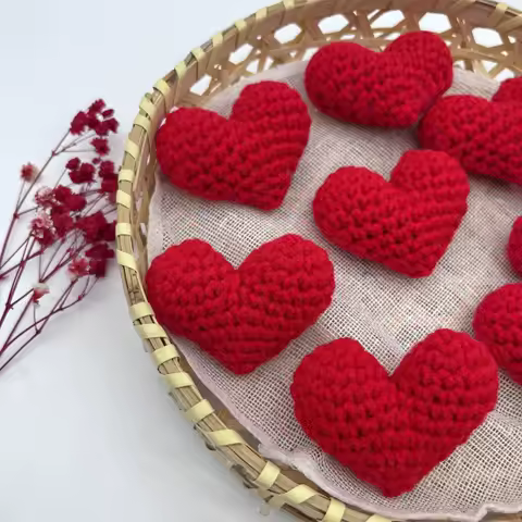 1/2PCS Crochet Heart Hooked Yarn Heart Filled Cotton Peach Knitting Heart Clothing Accessories Red P