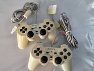 Ps2遊戲機手掣白色兩隻
