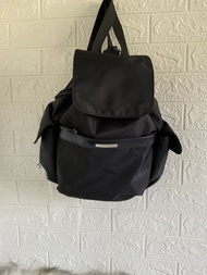 กระเป๋า pierre cardin สีดำ ขนาด 16*25*37cm กระเป๋านำเข้า กระเป๋ามือสอง กระเป๋าแบรนด์เนม กระเป๋าเป้ กระเป๋าผ้า