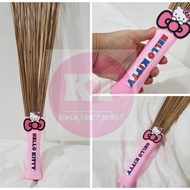 sapu lidi/pemukul kasur hello kitty