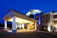 住宿 Holiday Inn Express Syracuse Airport, an IHG Hotel