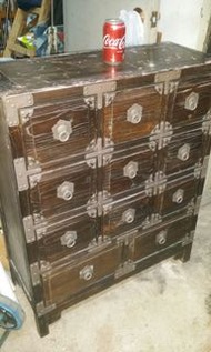 百子櫃，75cm, 92cm, 32cm, 檀木？红木？ 屯門工廠區交收