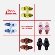 พร้อมส่ง | รองเท้าบัลเล่ต์ติดโบว์จากไหมซาตินแบบนุม Tic Tac Bow (New Collection)